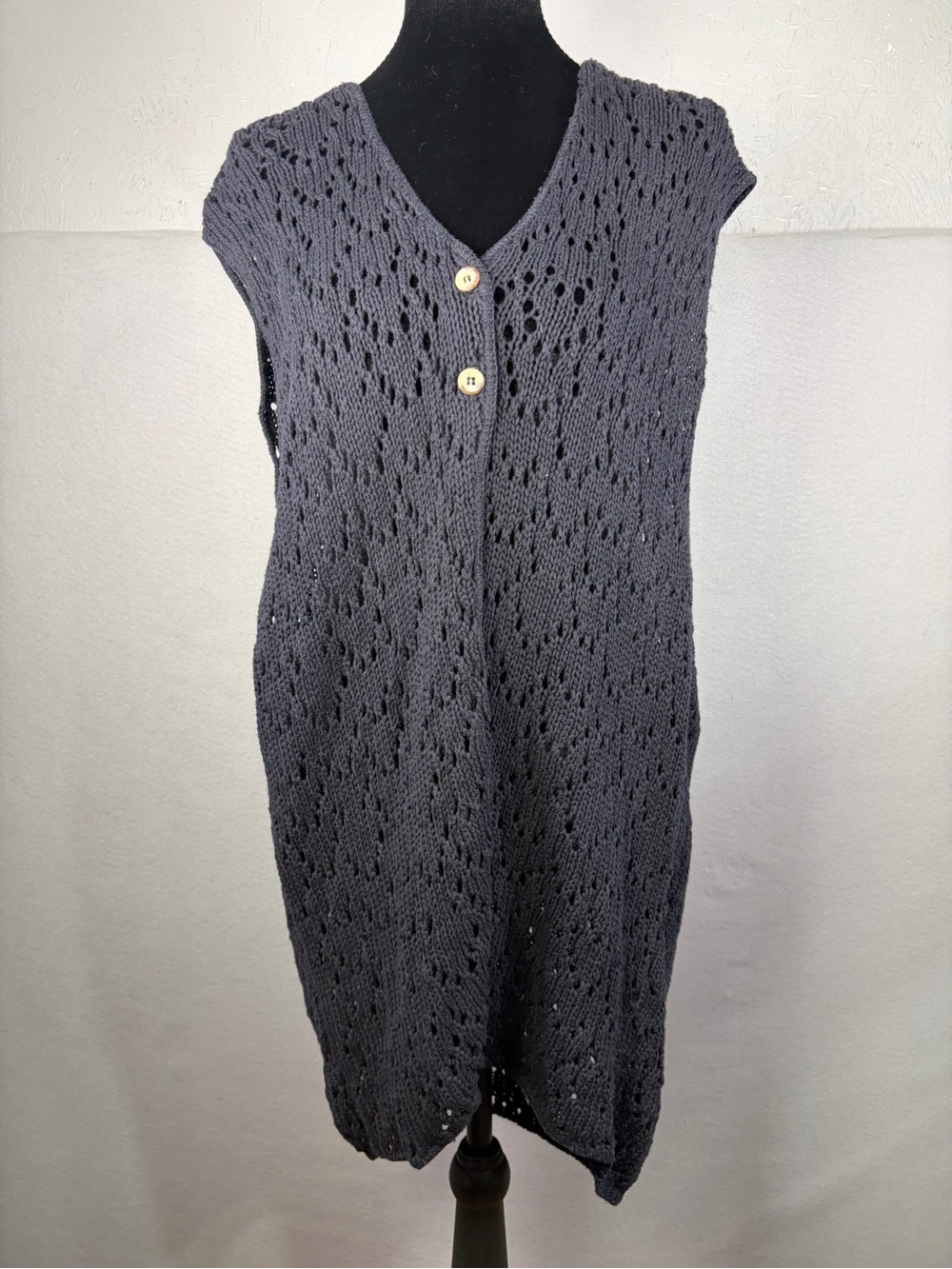 Bonjour Vintage Made in USA Sleeveless V-Neck Open-Knit Cardigan black